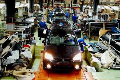 前11個(gè)月我國(guó)汽車(chē)產(chǎn)銷(xiāo)雙超1600萬(wàn)輛