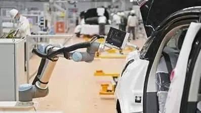 一汽紅旗繁榮工廠 搶占新能源汽車行業(yè)制高點,爭當紅旗高品質(zhì)產(chǎn)品智造者