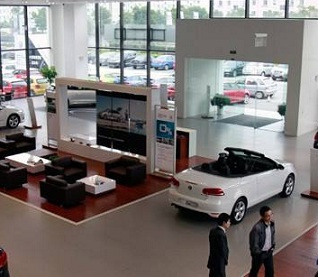 他用18塊錢創(chuàng)業(yè),登上汽車銷售大王寶座,5個月獲利2000萬